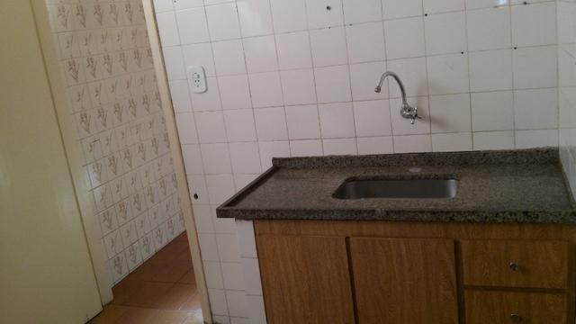Vendo Apartamento térreo, 2 quartos com armário, com garagem, Vila Bandeirantes - Foto 8