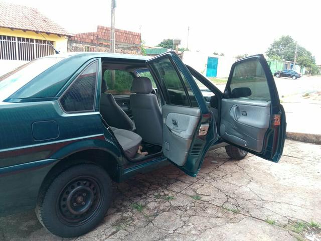 Vende-se um Santana ano 2000 e 2000 bem conservado 9000 - Foto 4