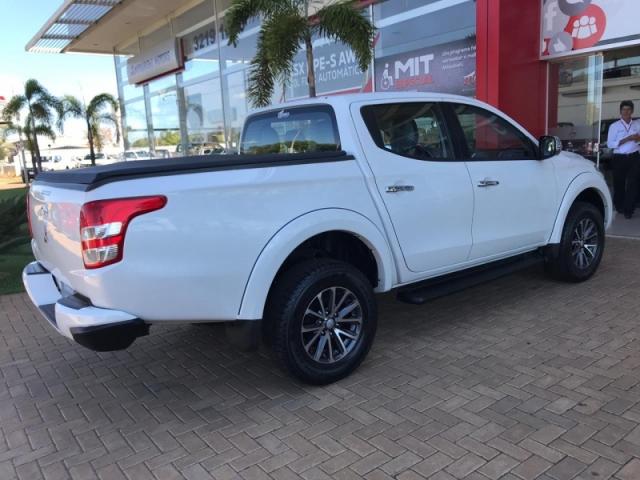 MITSUBISHI L200 TRITON 2.4 16V TURBO DIESEL SPORT HPE-S CD 4P 4X4 AUTOM?TICO. - Foto 7