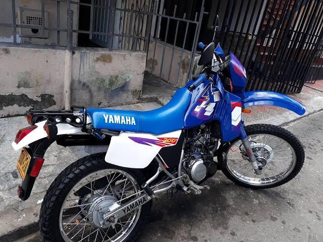  YAMAHA  DT  200  2006 737092874 OLX