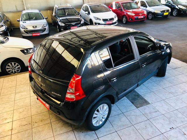 Sandero Privilege 1.6 2012 $21900 - Foto 12