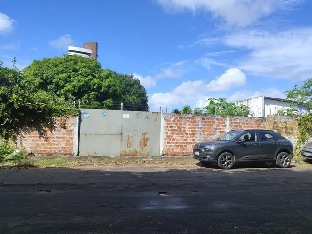 Terreno por trás da Holandeses próximo ao inteligente office Marcos Barbosa locação