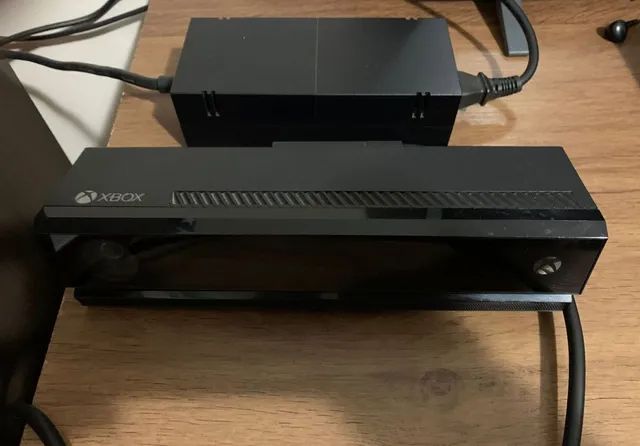 Xbox One Fat Preto 500gb C/Kinect e 3 Jogos