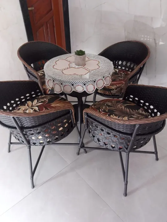 Mesa para área externa e interna