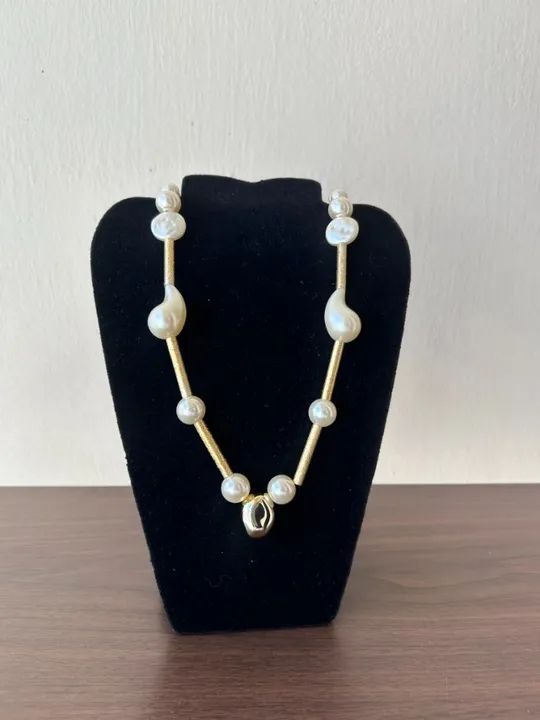 Colar 27, Artesanal, com pérolas barrocas. - Foto 3