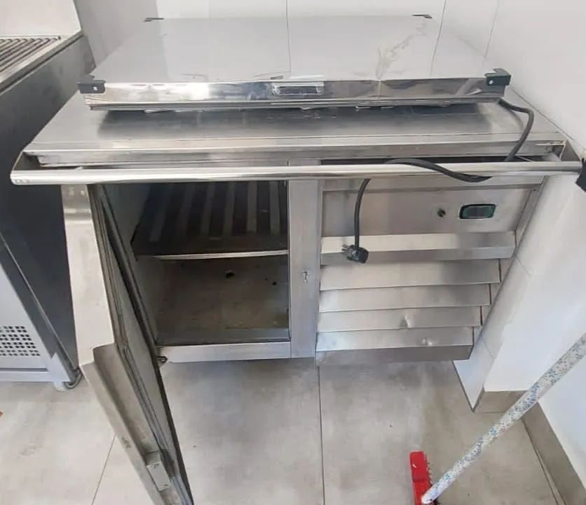 Bancada Refrigerada condimentadora Inox 2 Portas  - Foto 2