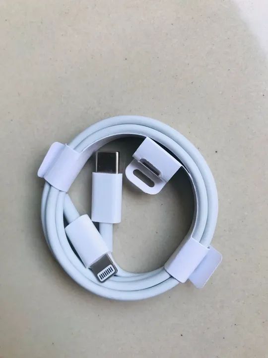Cabo iPhone Lightning USB-C da Apple Novo - 3 meses de Garantia - Foto 2