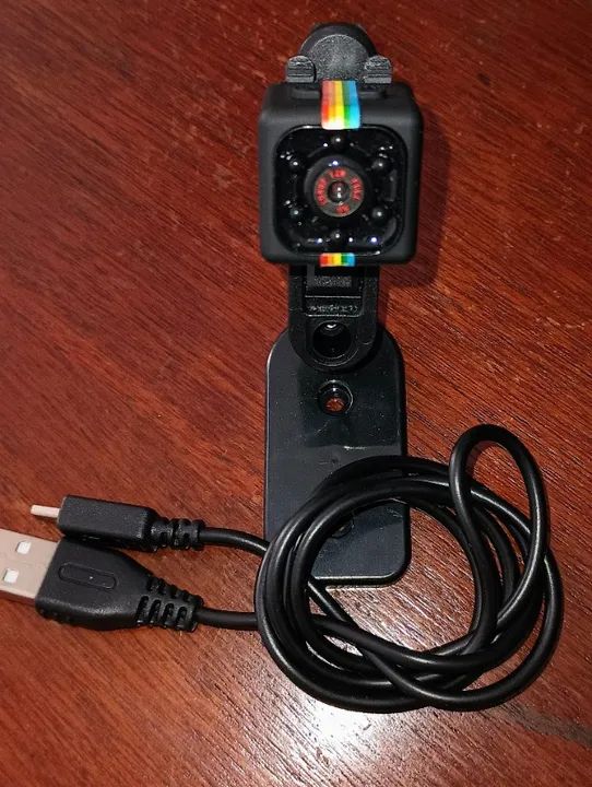 Mini Câmera de segurança  SQ11 nova