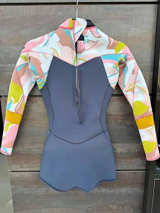 Wetsuit surf short john neoprene roxy syncro 2/2mm novo - Esportes