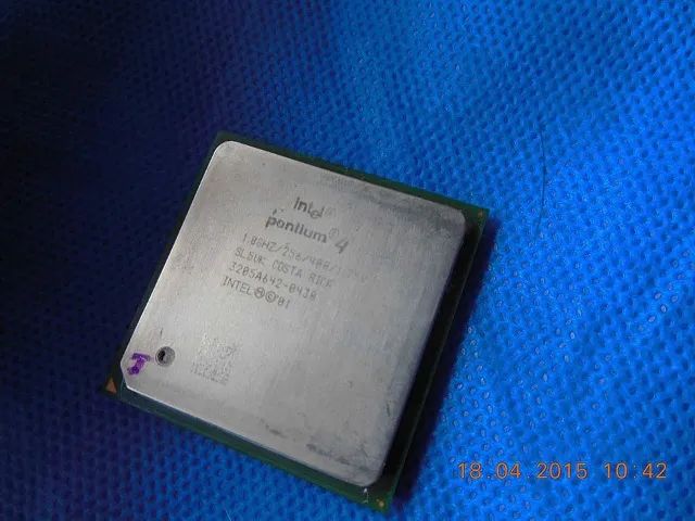 Processador Pentium 4 1.8 GHz/256/400 - Foto 2