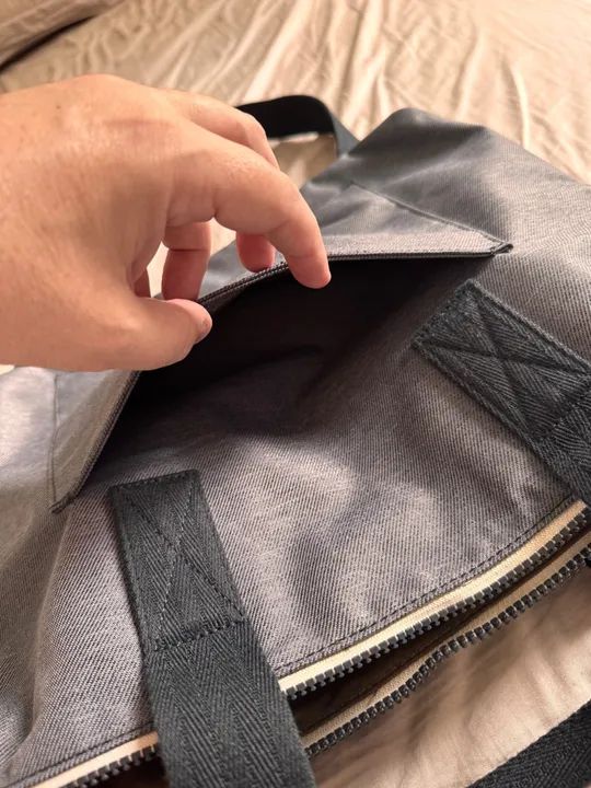 Bolsa tipo mensageiro Kipling azul marinho original - Foto 2