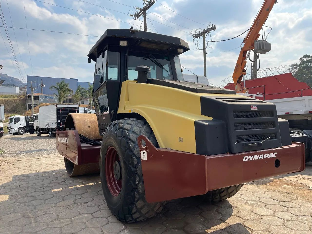Rolo compactador DYNAPAC CA25 - Foto 3