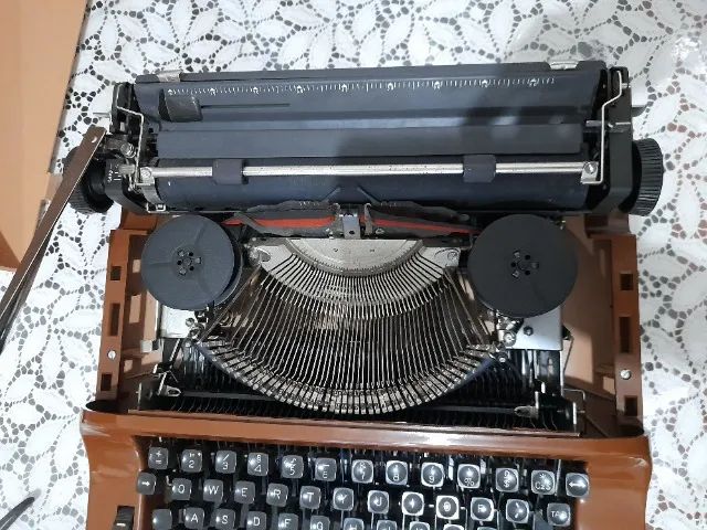 Máquina de escrever - Remington 25 - Foto 3