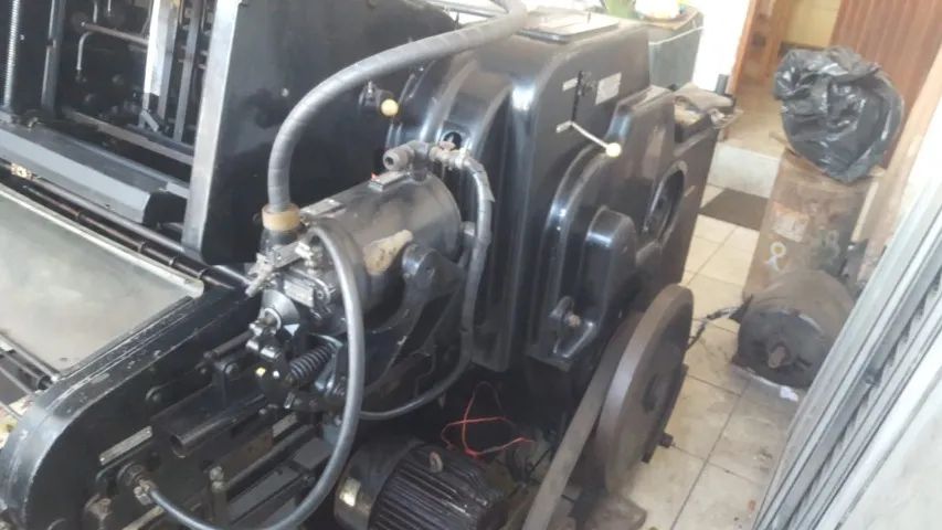 Máquina de Off-Set Kord 46x64