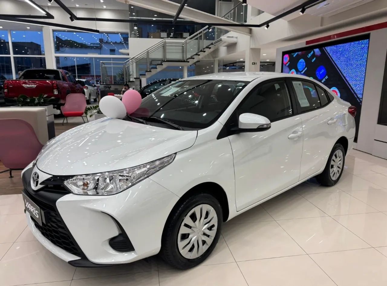Yaris XL sedan 24/25 apenas 16.500km