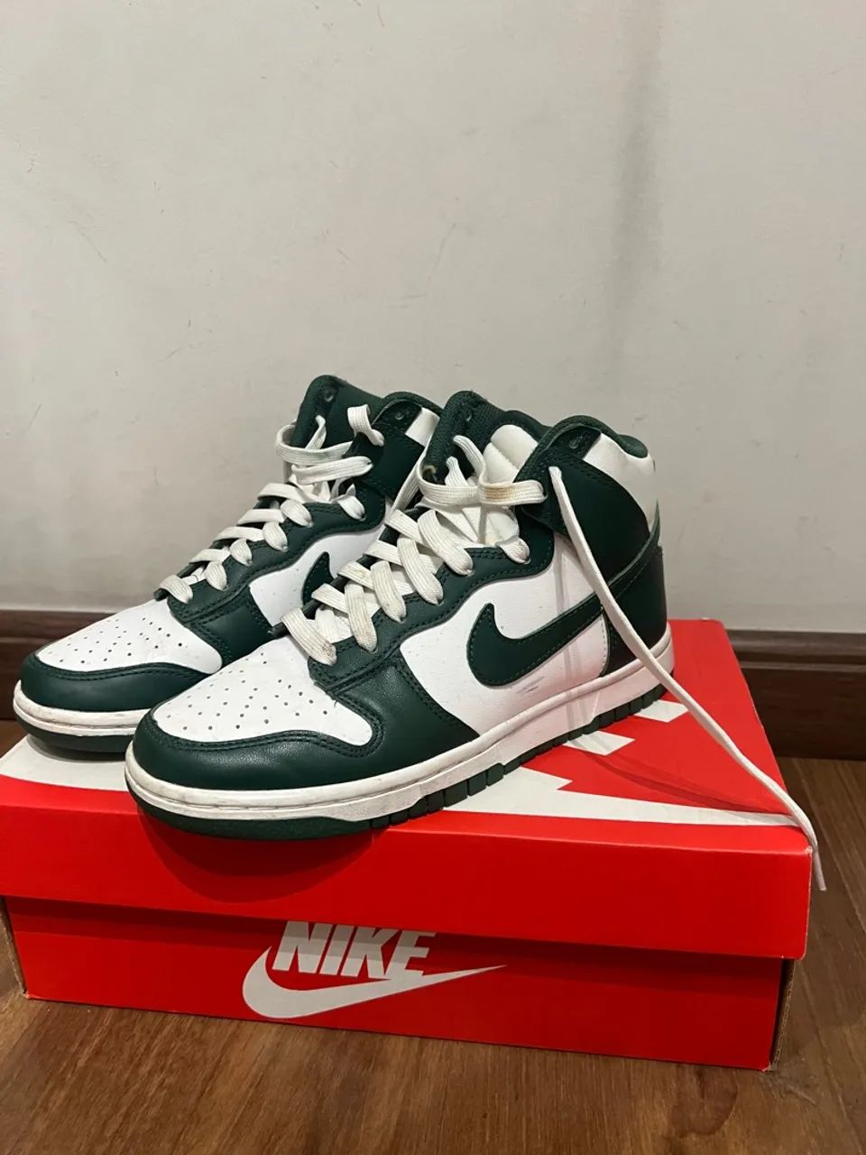 Nike Dunk High Retro - Verde e Branco - Foto 4
