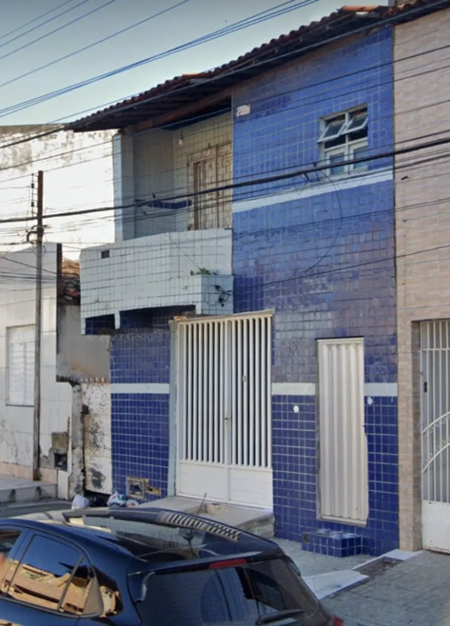 Alugo casa no 18 do forte