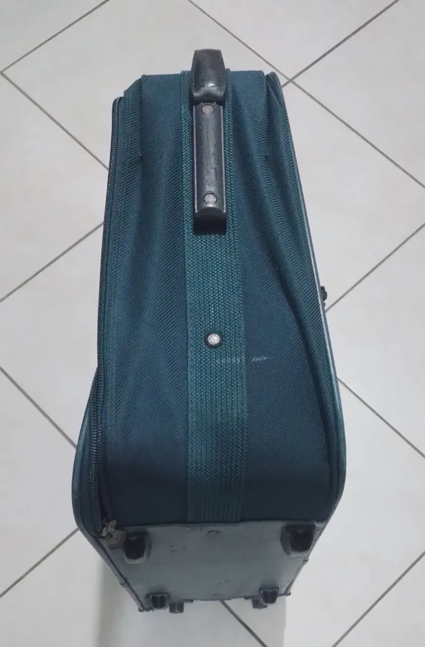 Bolsa com rodinhas e mala - Foto 2