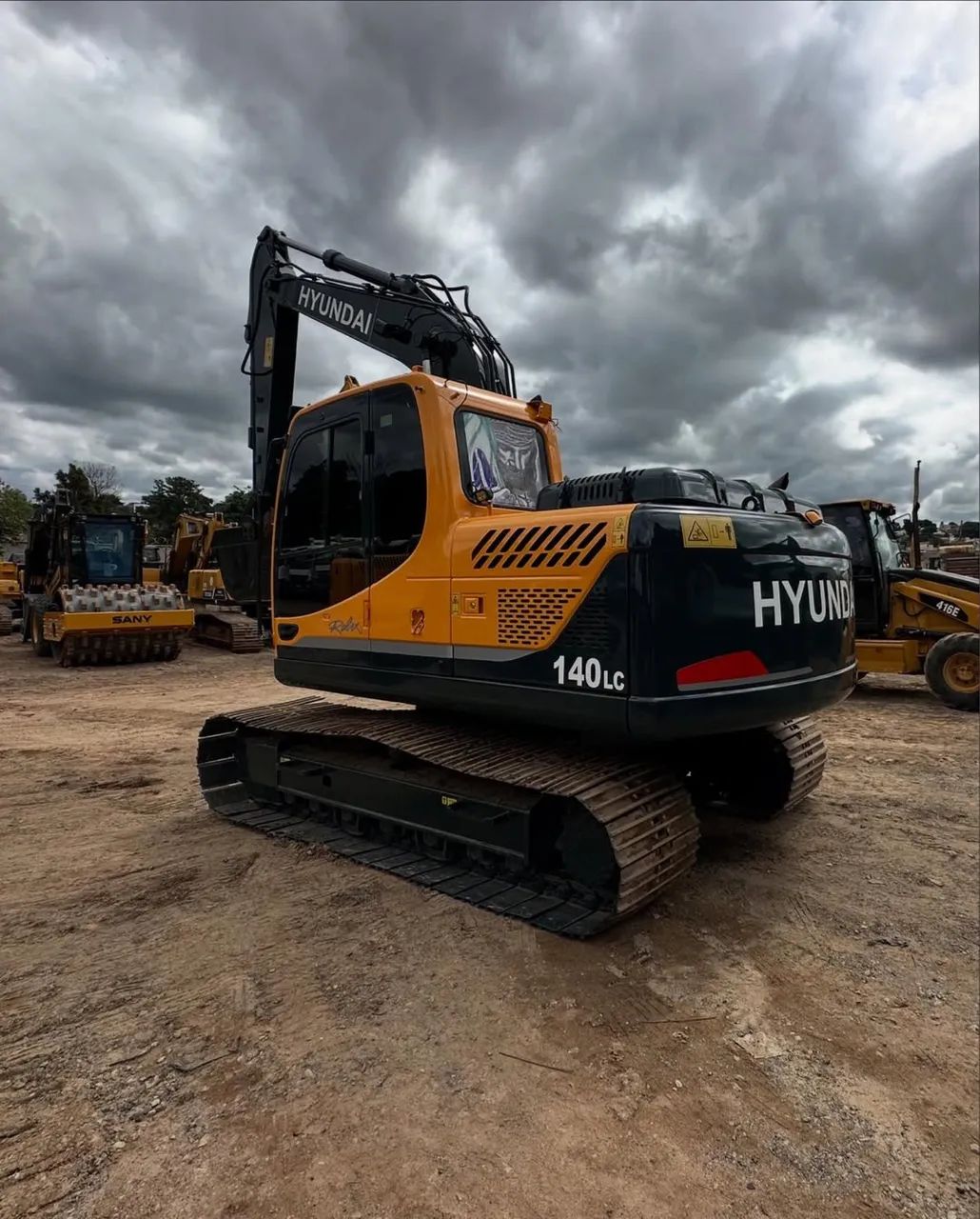 ESCAVADEIRA HYUNDAI - Foto 3