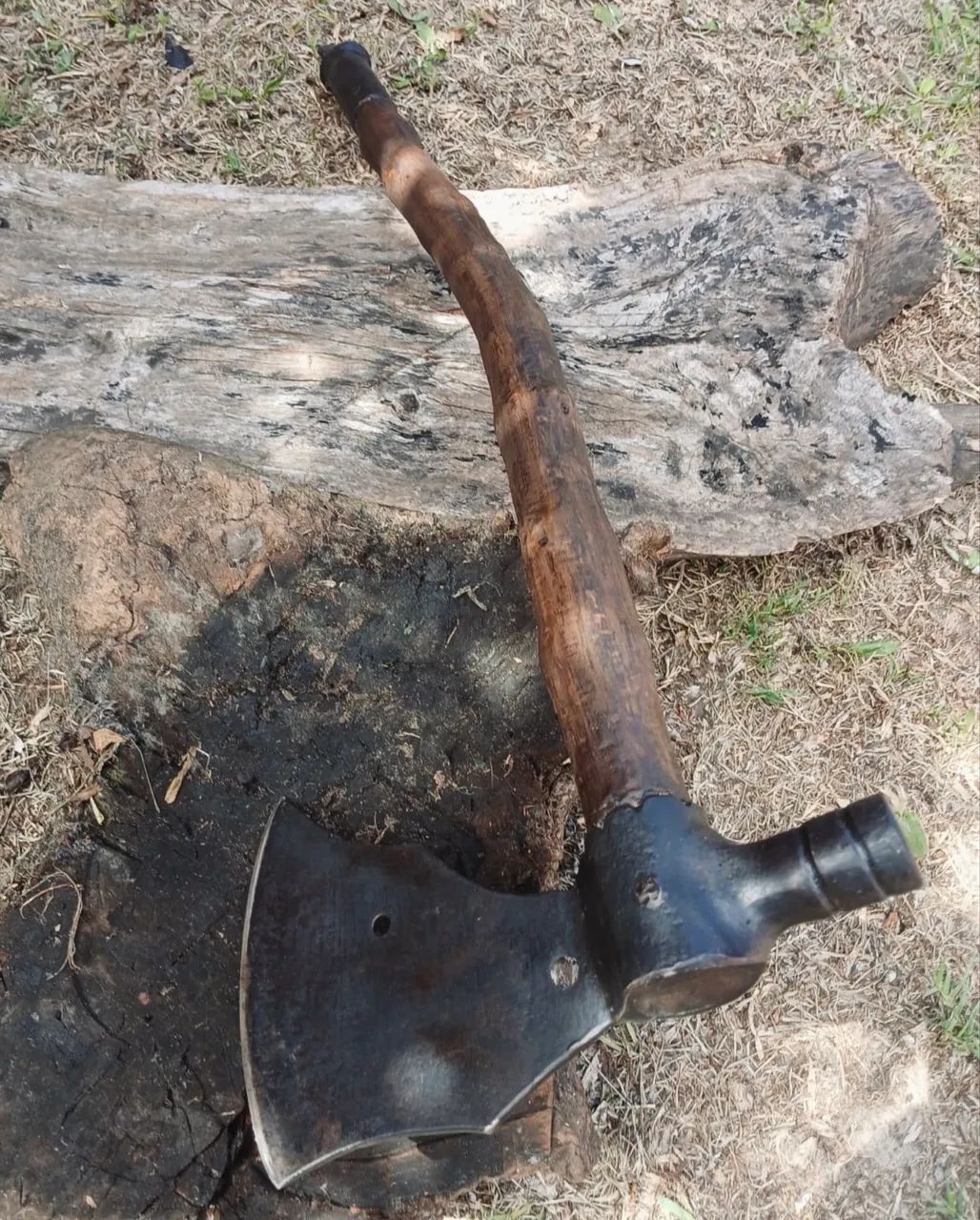 Machado Martelo Campeiro Tradicional em Aço Carbono com Cabo em Madeira - Foto 5