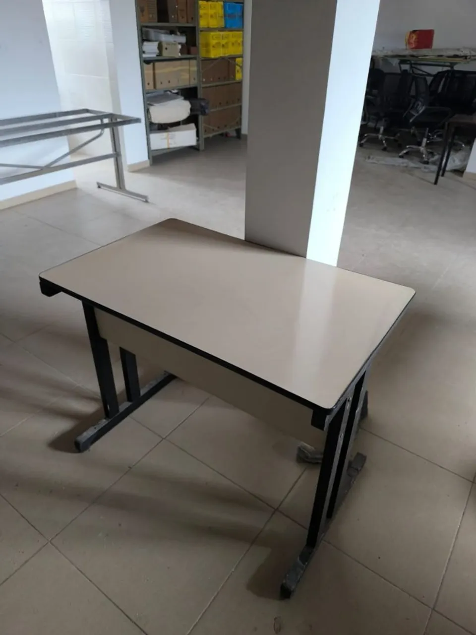 Mesa Escolar/Escritório - Ótimo estado
