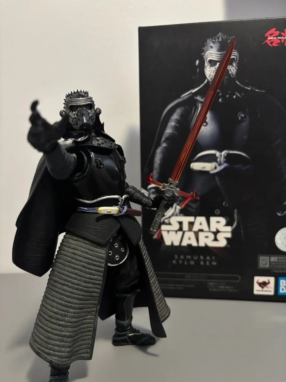 Kylo Ren Samurai Bandai - R$ 260,00 - Hobbies e coleções