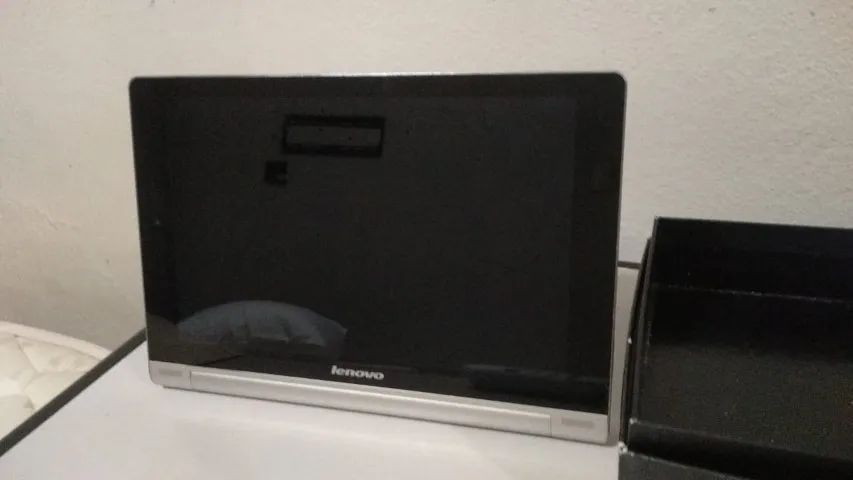YOGA TABLET Lenovo B8000-F
