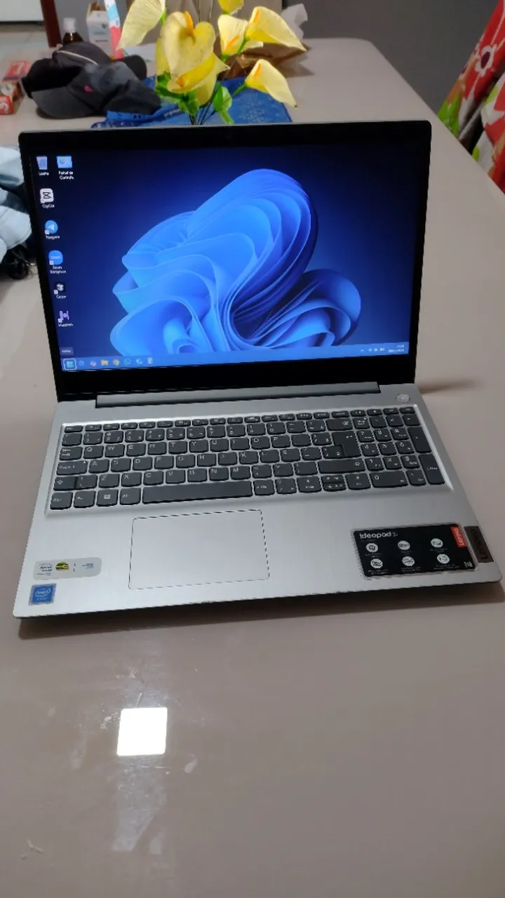 Notebook Lenovo ideapad 3i 4 GB Ram, 128 GB, em excelente estado