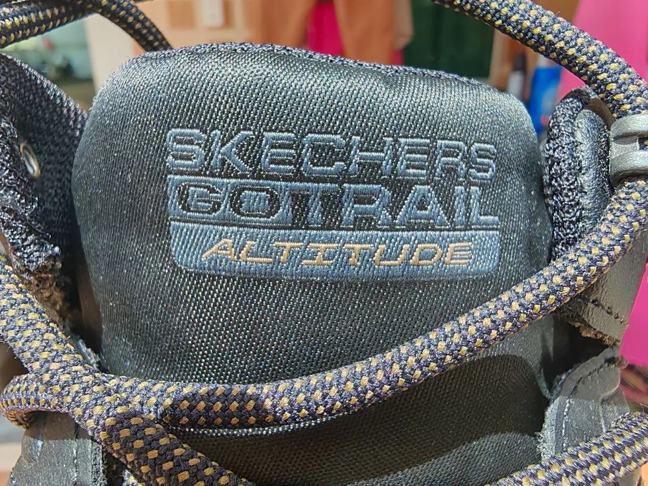 TÊNIS SKETCHERS SEMI NOVO - Foto 2