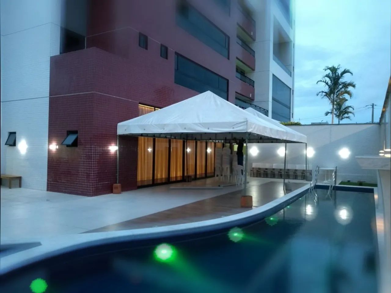 LOCAÇÃO MESAS E CADEIRAS, TENDAS - Foto 5