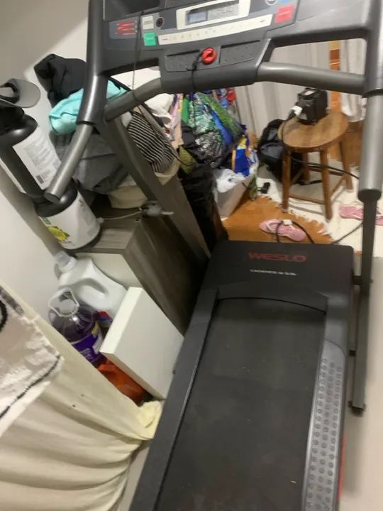 Esteira Weslo - Ótima para treinos em casa! - Foto 2