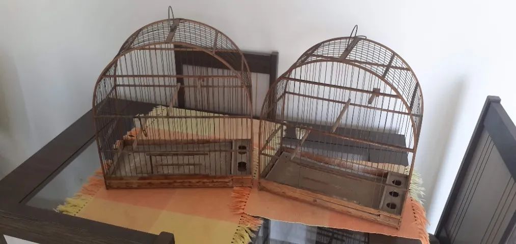 Gaiola para pássaro