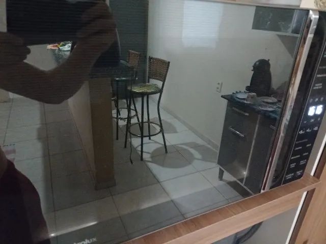 MICROONDAS NOVÍSSIMO!!! COMPRADO EM DEZEMBRO 2024 POUCO USADO - SEM NENHUM PROBLEMA 