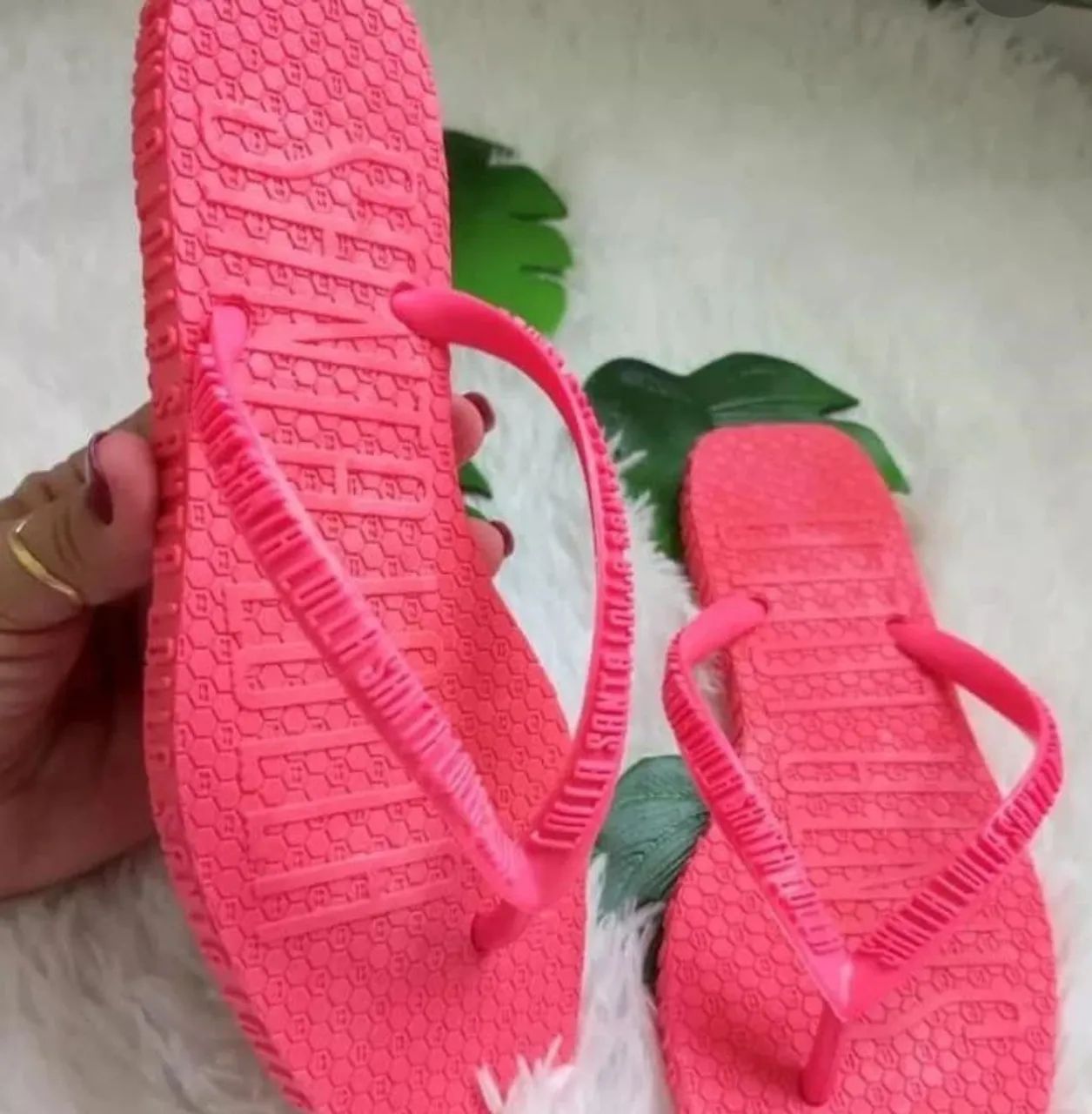 Chinelo de dedo vermelho Santa Lolla  - Foto 3
