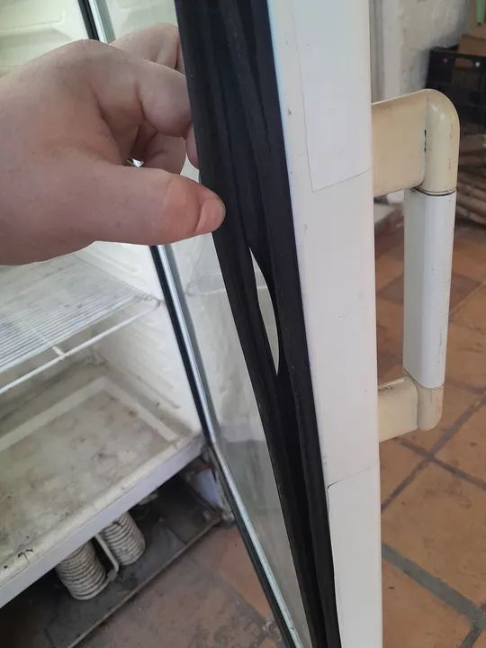 Expositora de bebidas (NÃO ESTÁ GELANDO) - Foto 2