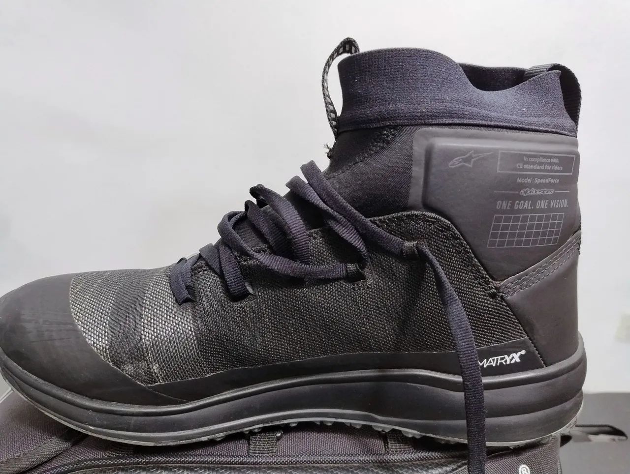 Botas Alpinestars - Estilo e Segurança modelo Matrix - Foto 3