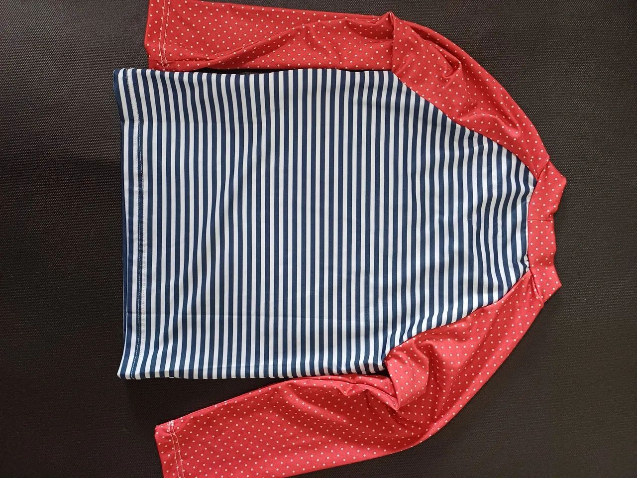 Conjunto de roupas para banhos de piscina, rio ou mar. - Foto 3