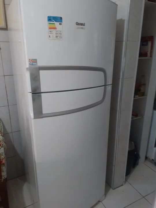 Vende-se Geladeira Duplex Fost Free em excelente estado 