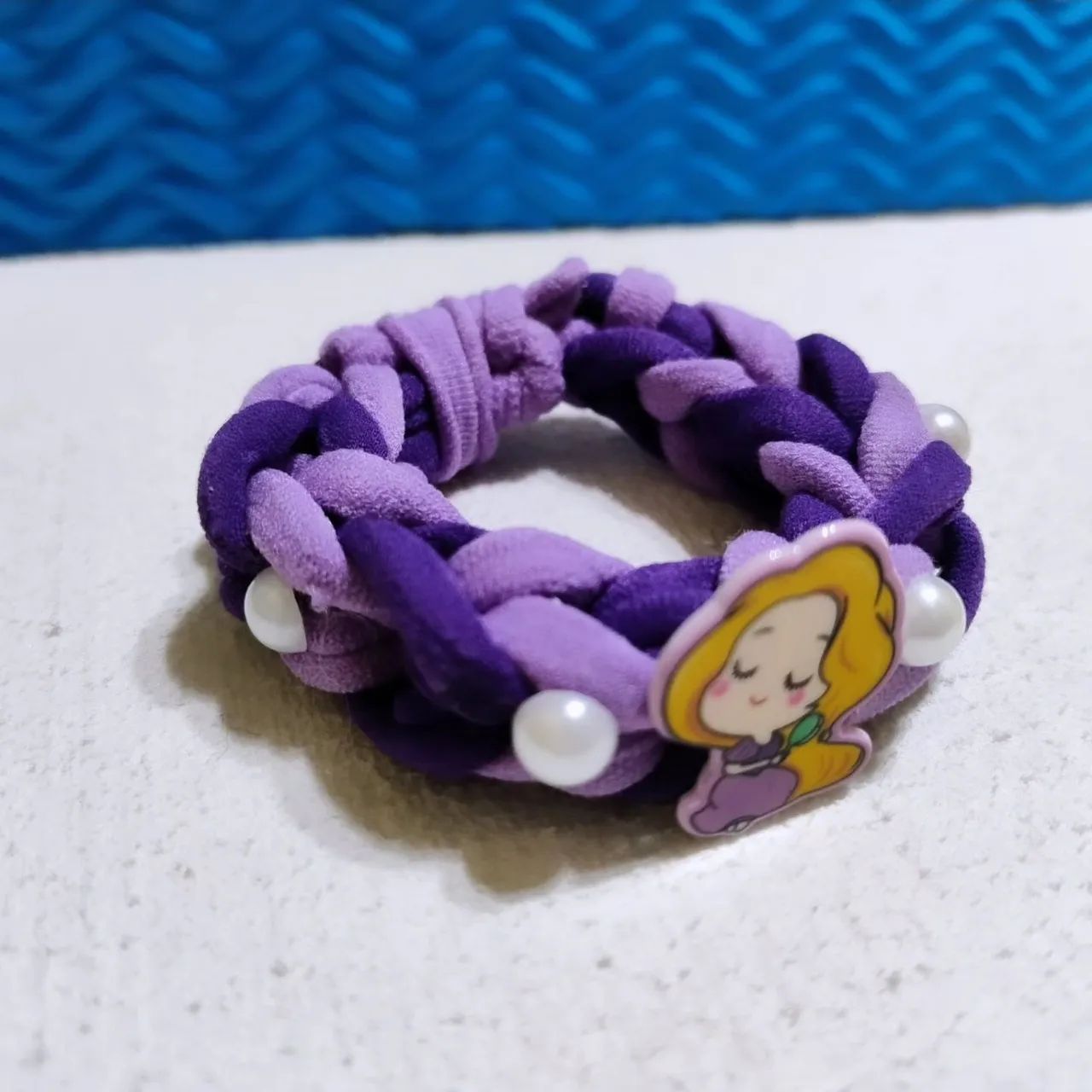 Pulseira de xuxinhas Rapunzel - Foto 2