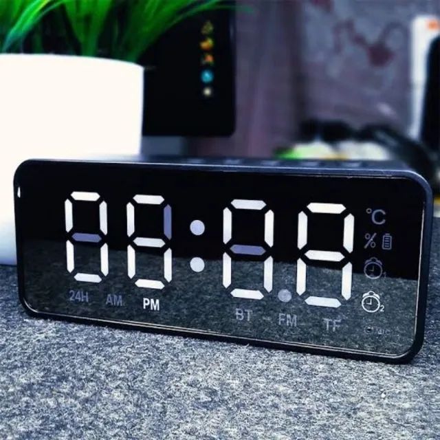 Caixa de Som Bluetooth Com Relógio Alarme Rádio Fm e Entrada SD - Foto 3
