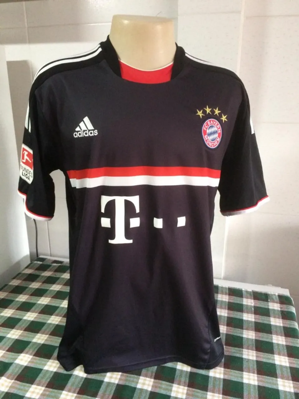 Camisa do Bayern Munique - Tam GG, original Adidas, 7 Podolski, ótima