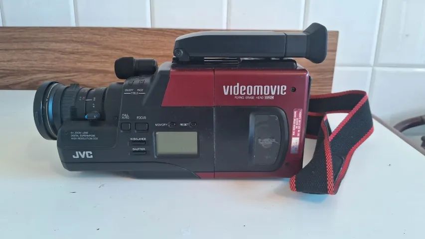 Câmeras JVC VHS-c em bom estado!