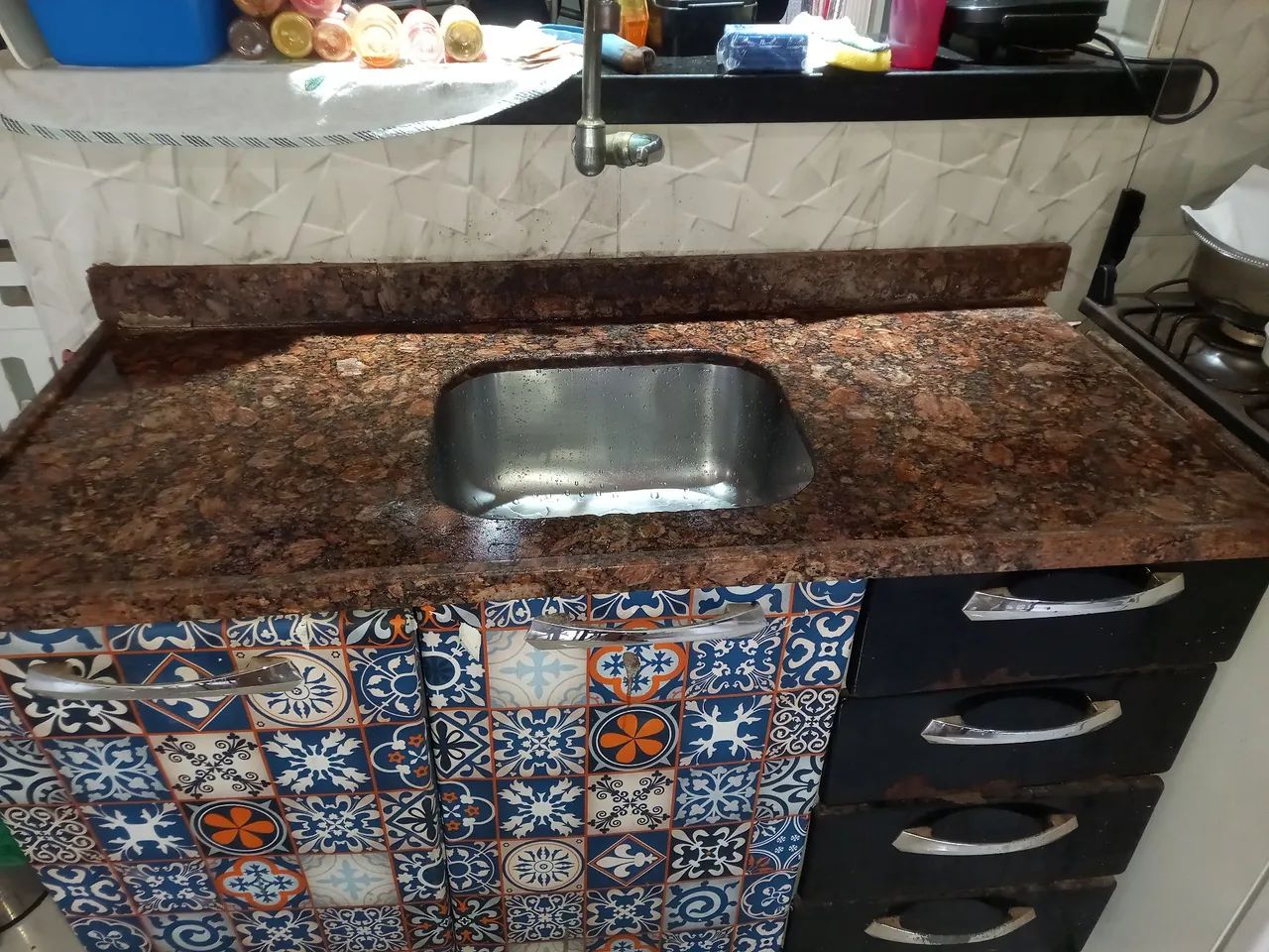 Pia de cozinha em granito com cuba de aço inox - Foto 2