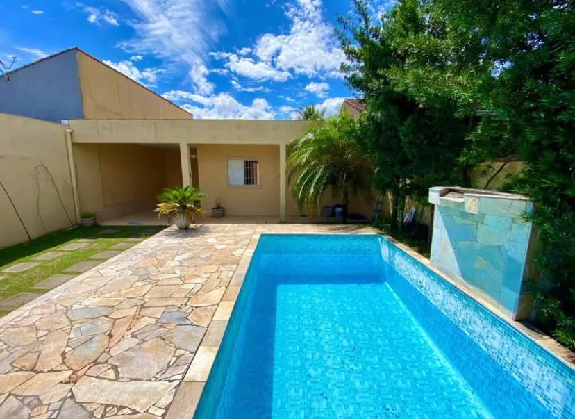 10 CASA NO ARAÇAGI 