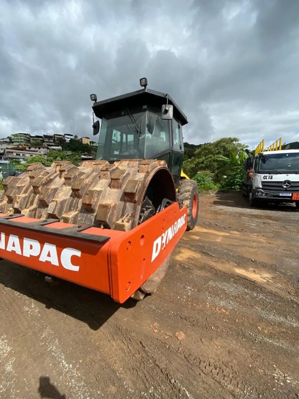 Rolo Compactador Dynapac CA 250D - Ano 2011 - Foto 6