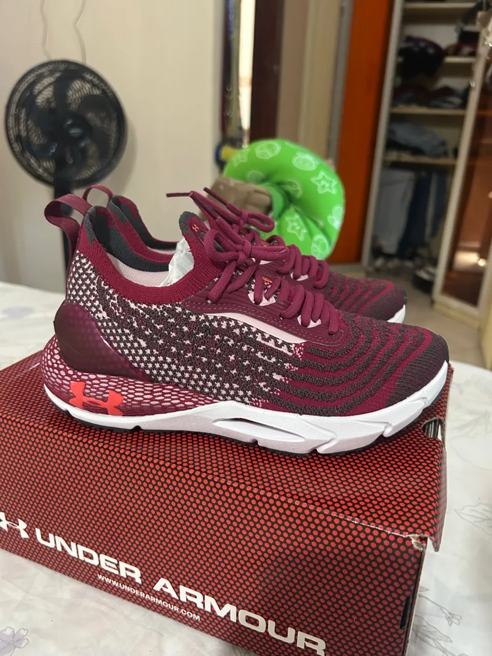 Tênis Under Armour Feminino (tam 34)