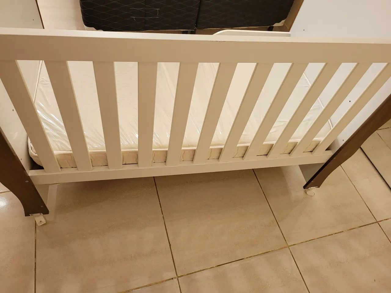 Berço americano com colchão 