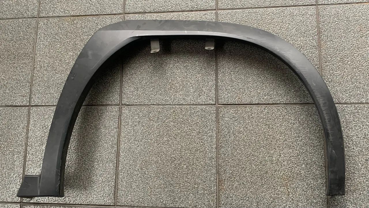 Moldura paralama Lexus ux dianteira direita - Peças para carros