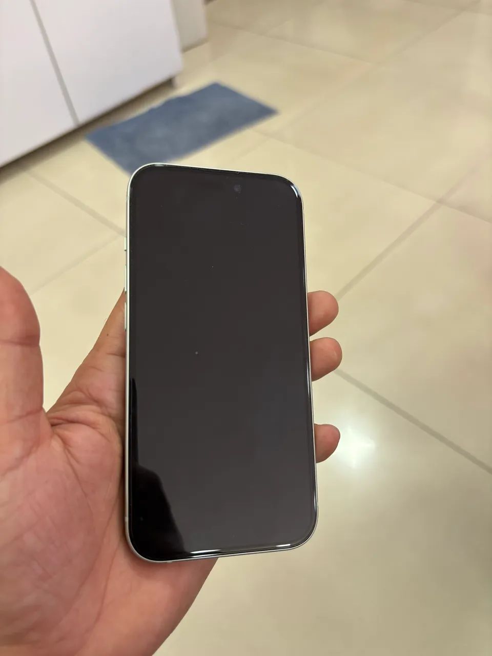 Vendo iPhone 15 todo original 