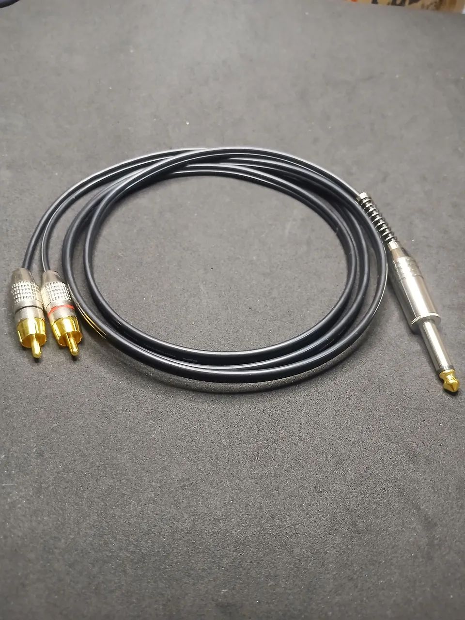 Cabo para Controladora P10/RCA 2 metros Profissional